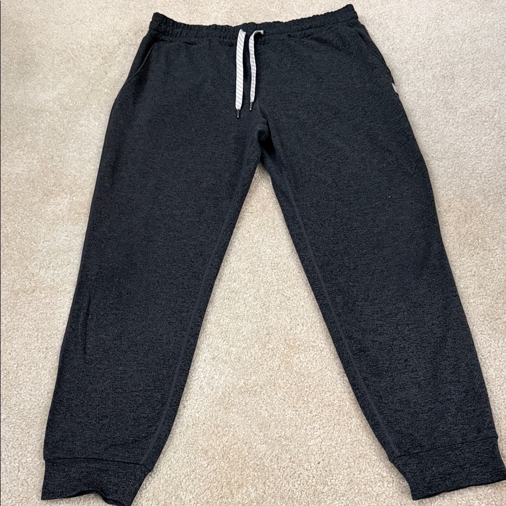 Vuori Charcoal Grey Jogger Pants Size Small